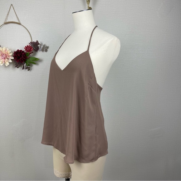 $5 CLEAR OUT SALE Forever 21 Neutral Nude Top Small - Picture 2 of 7